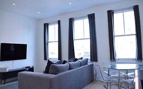 Bright And Spacious 1 Bedroom Flat In Clapham